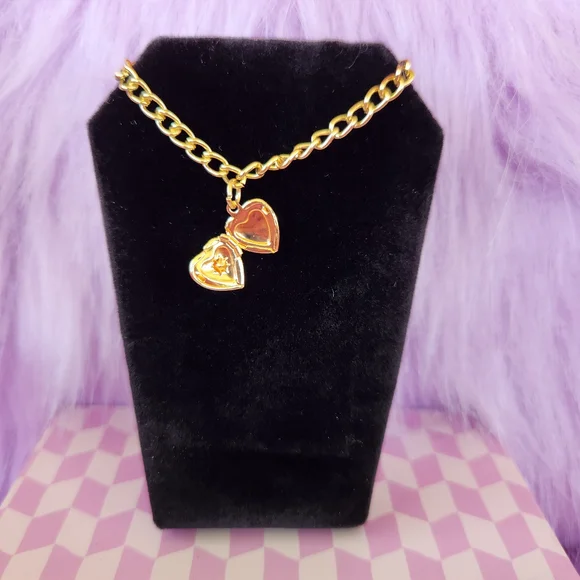 Labubu Heart Pendant Gold Necklace ♡Doll & Oufit NOT INCLUDED♡ - Picture 5 of 5